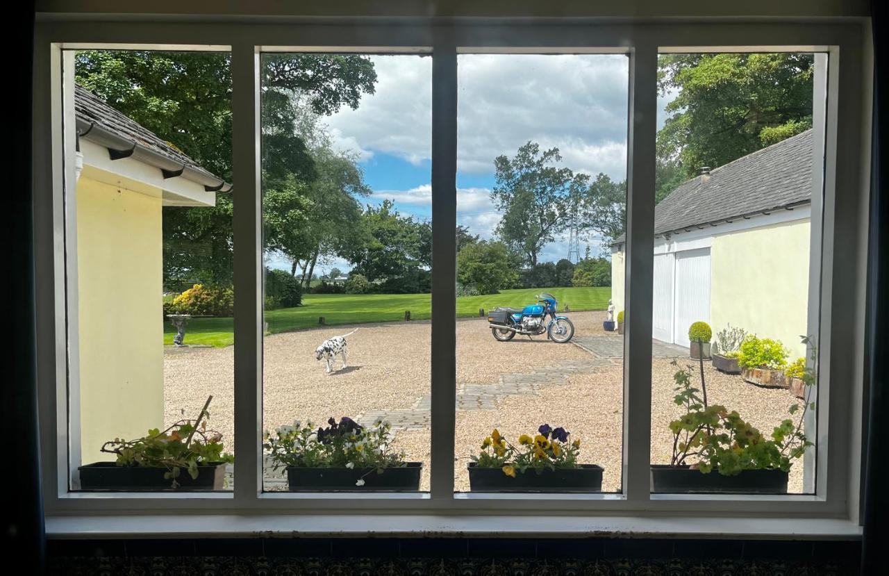 Bed and Breakfast Whitehouse Uplawmoor Exteriér fotografie